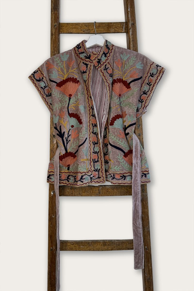 Bestickte Weste – Altrosa