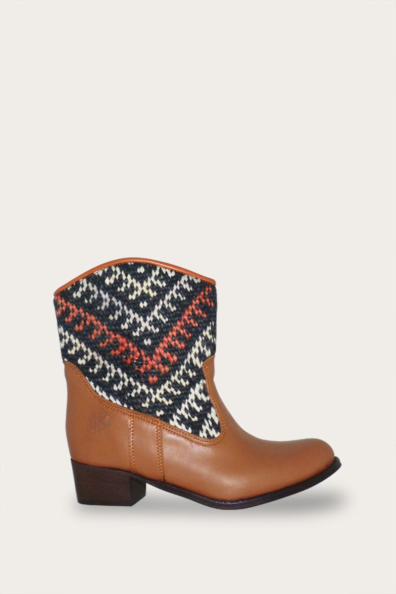 Inez Boots