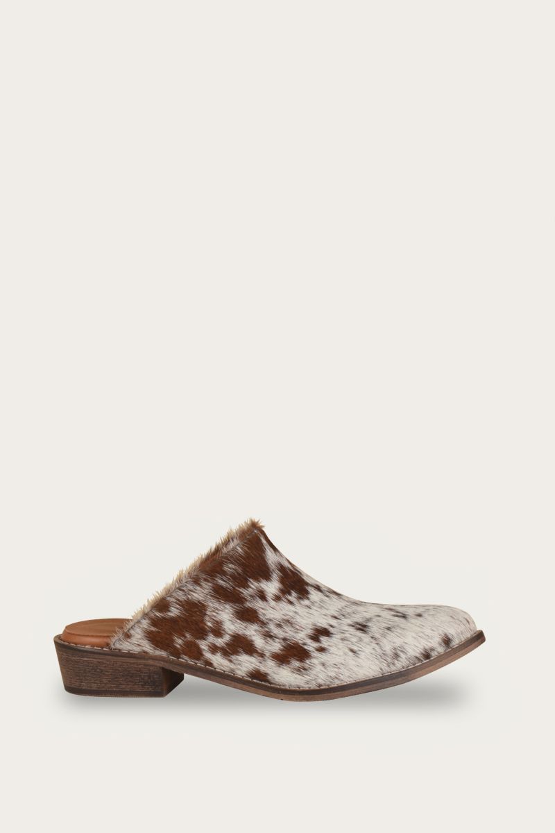 Mules with low heel cowhide