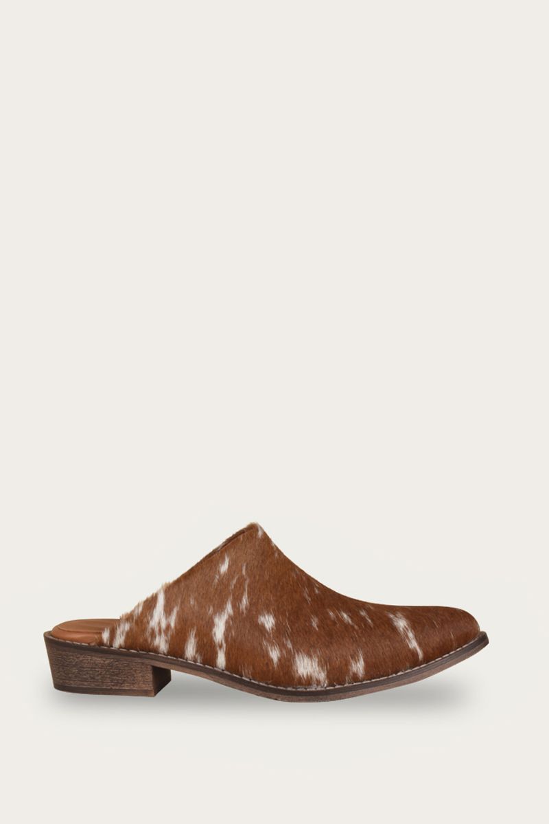 Mules with low heel cowhide