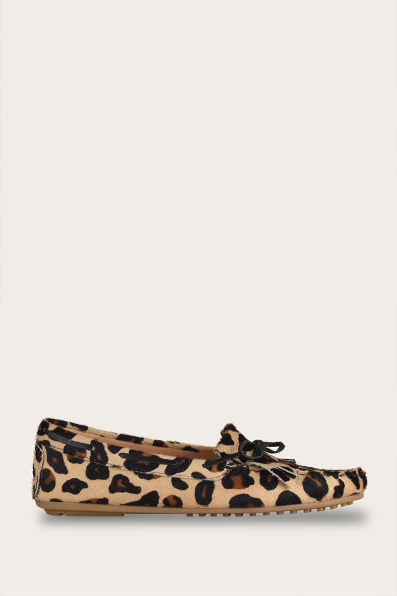 EMBROIDERED MOCCASIN LEOPARD