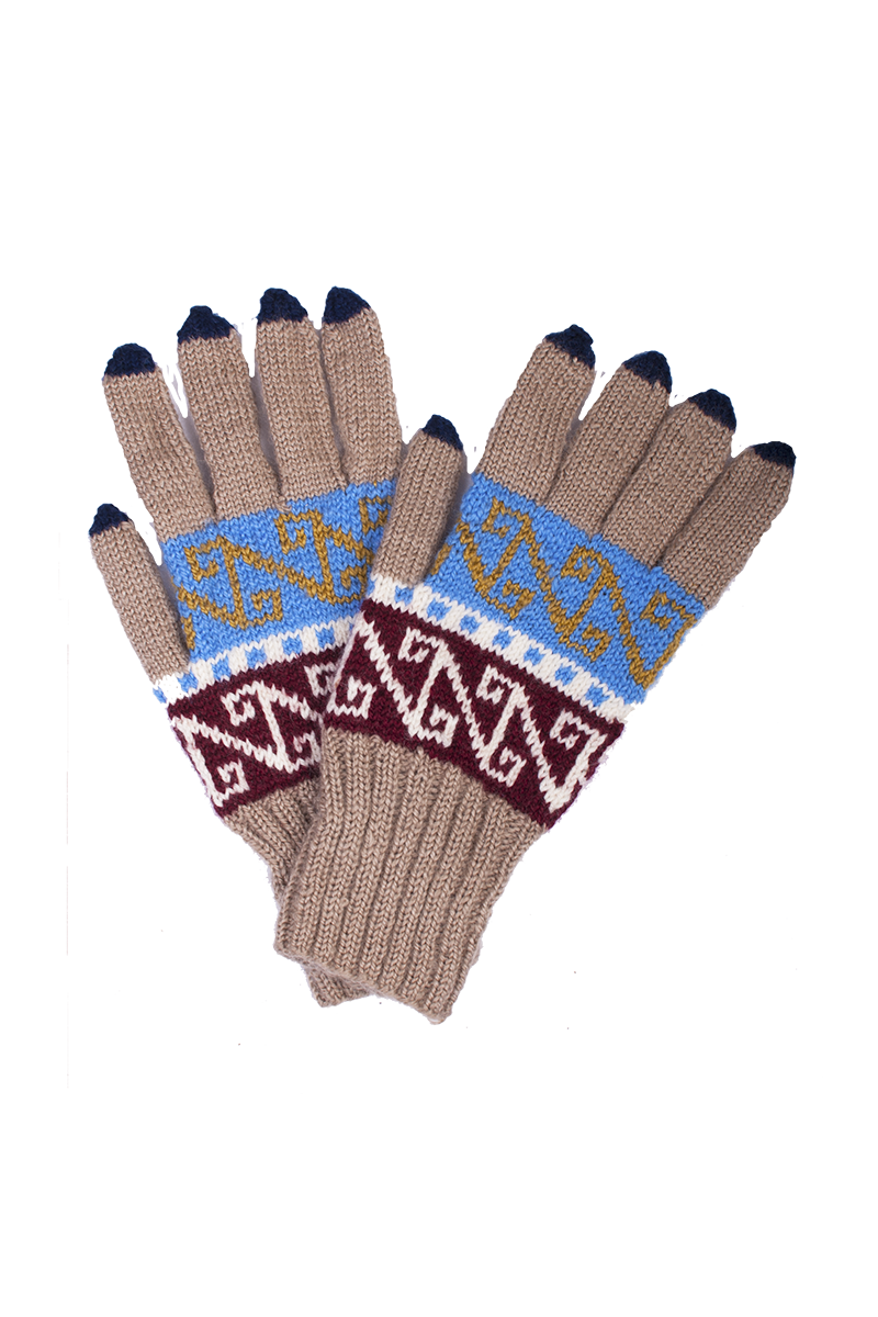Knitted gloves