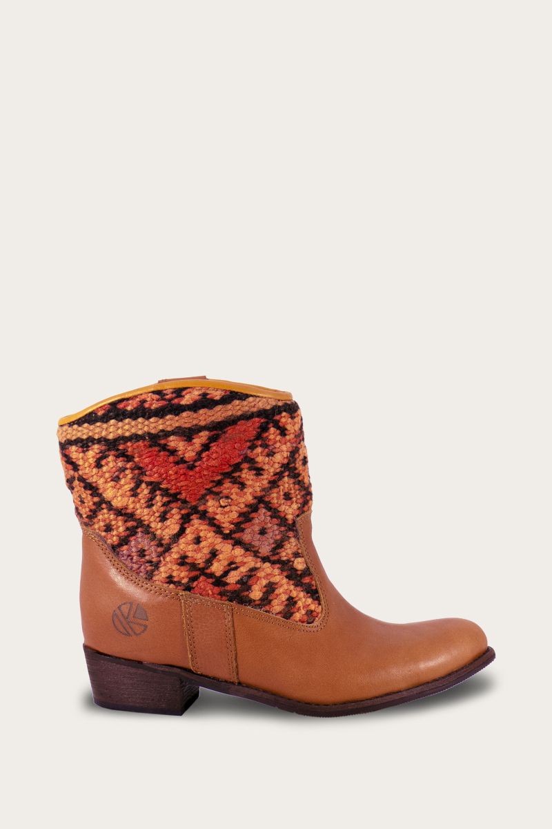 Inez Boots
