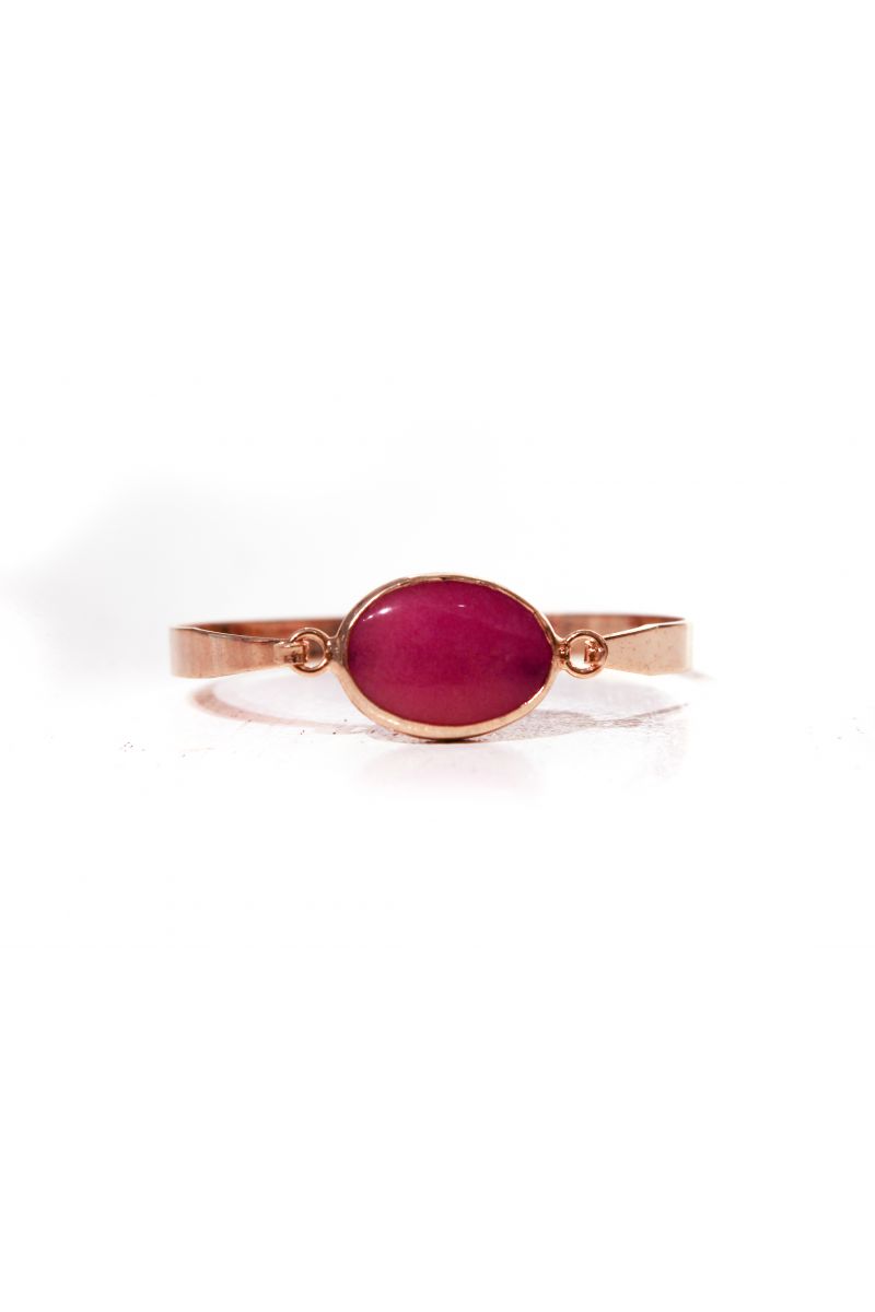 bracelet with stone