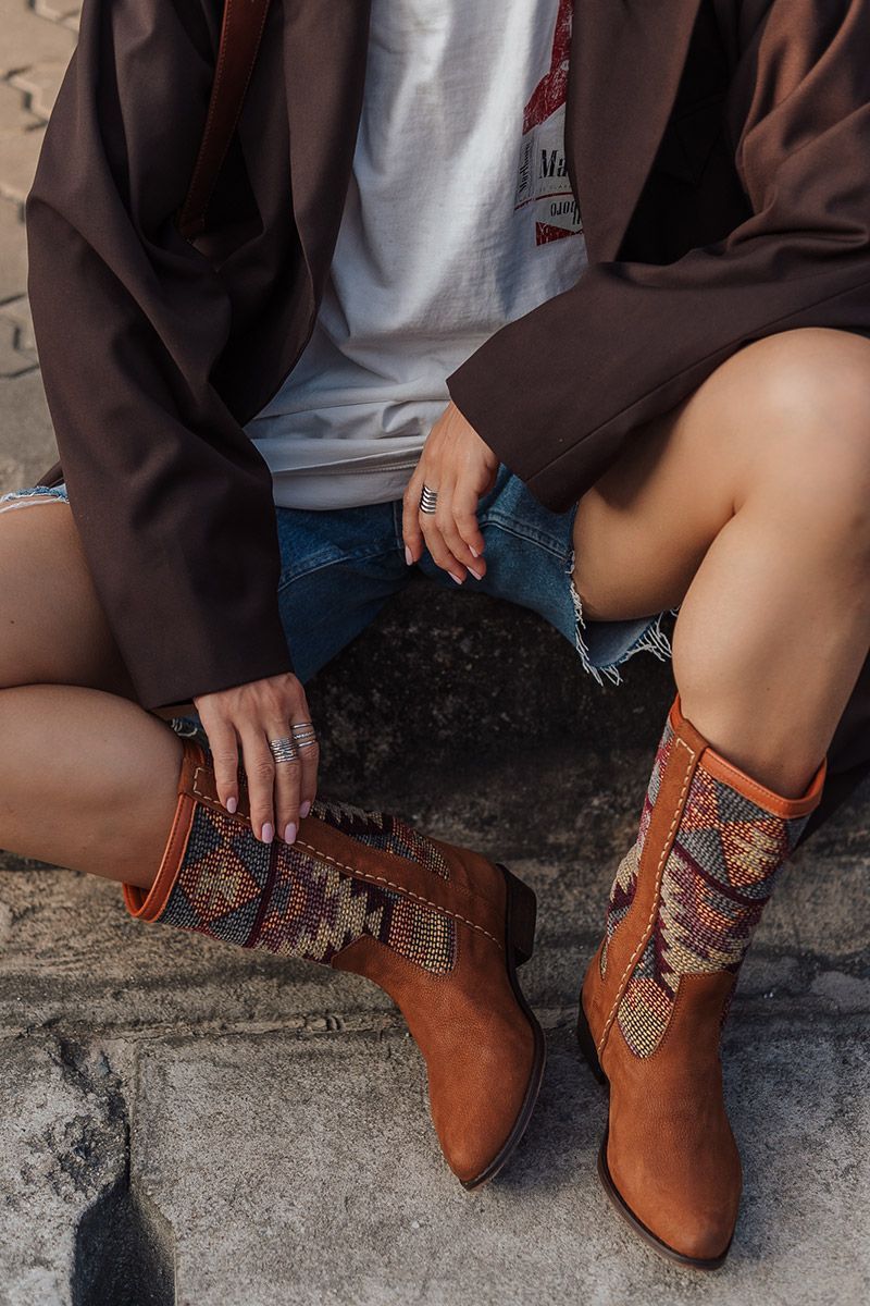 Mary Lou Kiboots