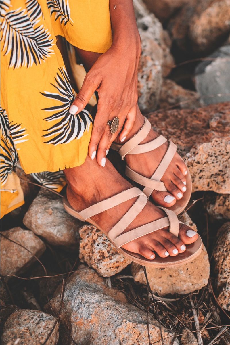 onze bestverkochte bohemian slippers zijn terug deze zomer
