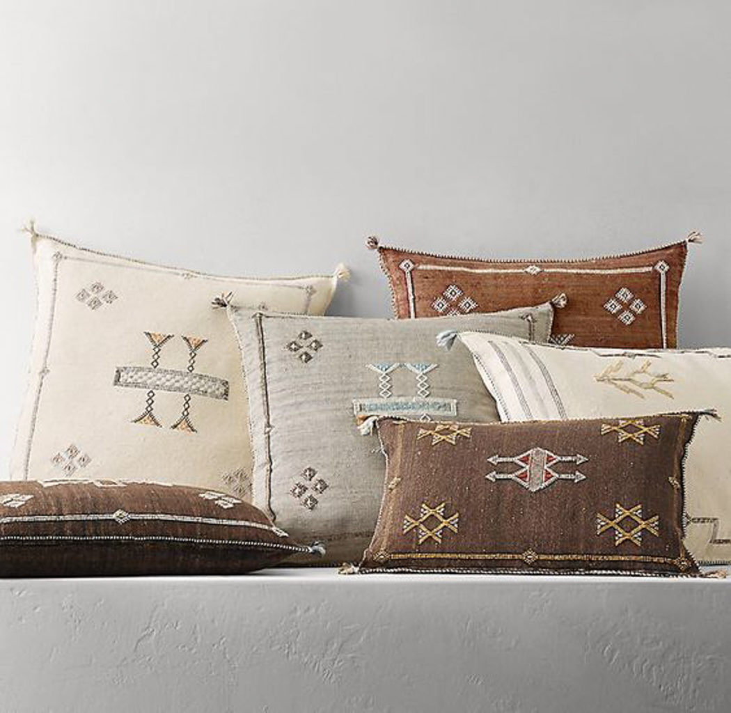 In our collection you find a wide range, all hand made, unique and with different designs. From colorful pillows made of authentic vintage Kilim rugs, to vegan ones made of cactus silk.