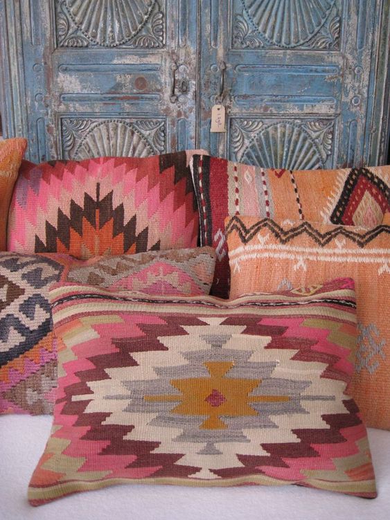 In our collection you find a wide range, all hand made, unique and with different designs. From colorful pillows made of authentic vintage Kilim rugs