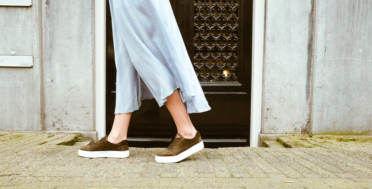 In need of an ultra-stylish and super comfortable shoe to get you where you need to go on the day to day? Or do you need a go-to, essential shoe for brunching on the weekend with your gal pals? Meet your new favorite shoe, our beautiful handcrafted suede woven sneakers! 
